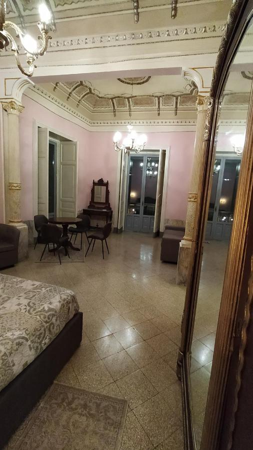 Palazzo Arcidiacono - Luxury Holidays Catania Bagian luar foto