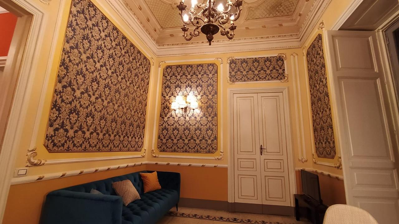 Palazzo Arcidiacono - Luxury Holidays Catania Bagian luar foto