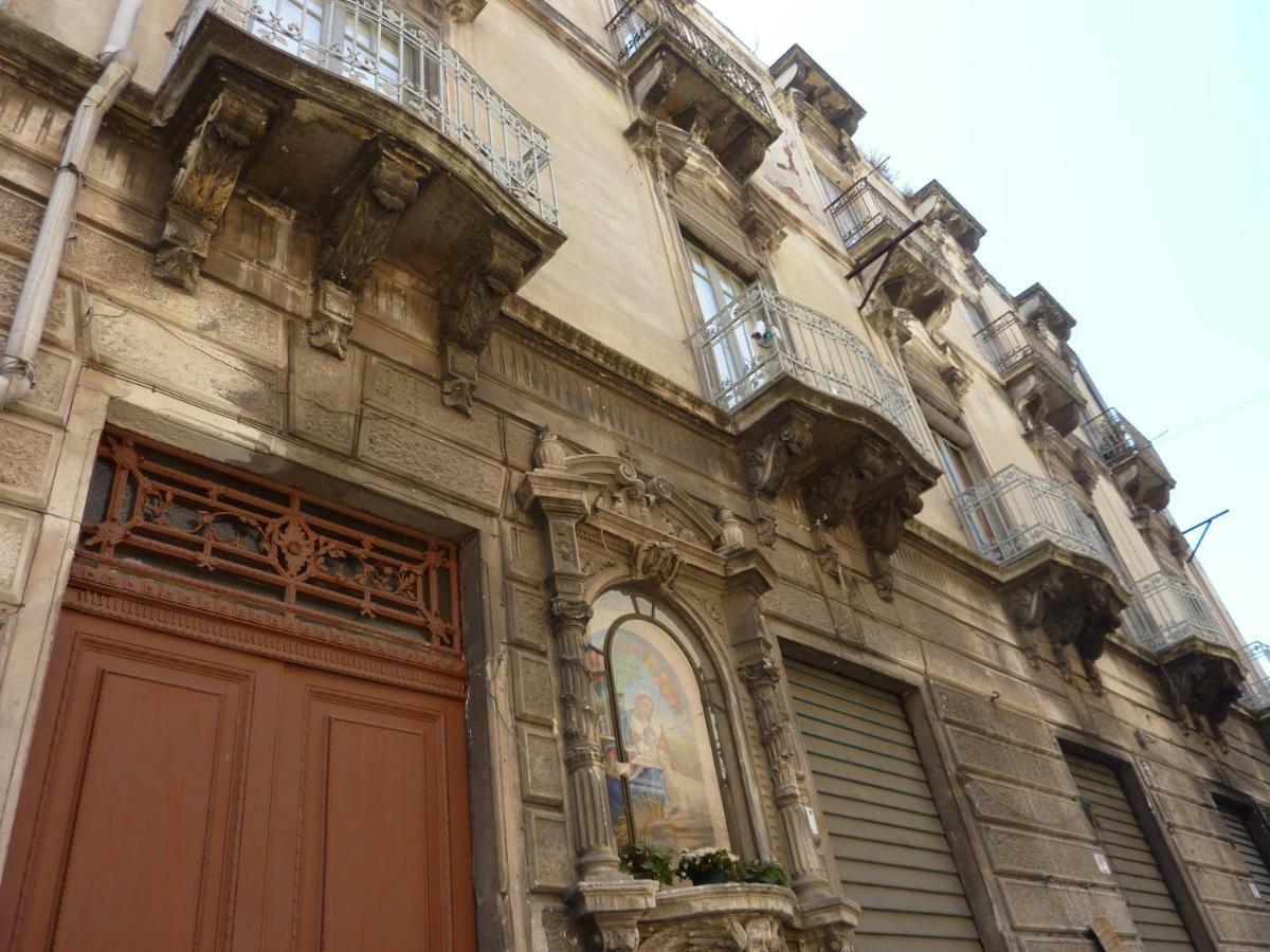 Palazzo Arcidiacono - Luxury Holidays Catania Bagian luar foto