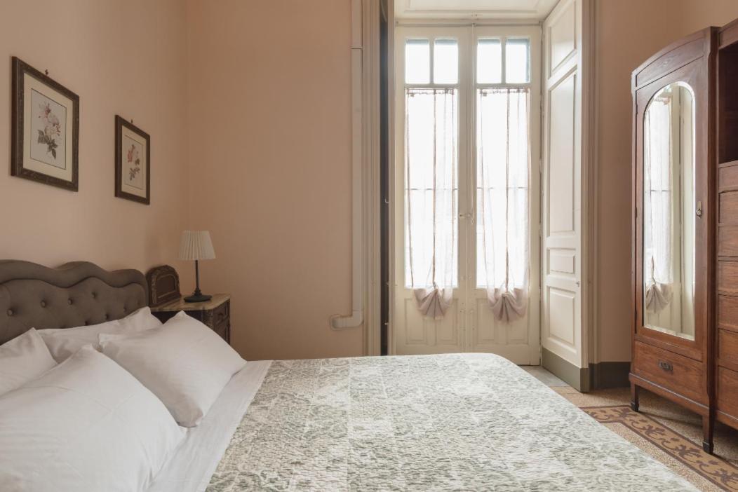 Palazzo Arcidiacono - Luxury Holidays Catania Bagian luar foto