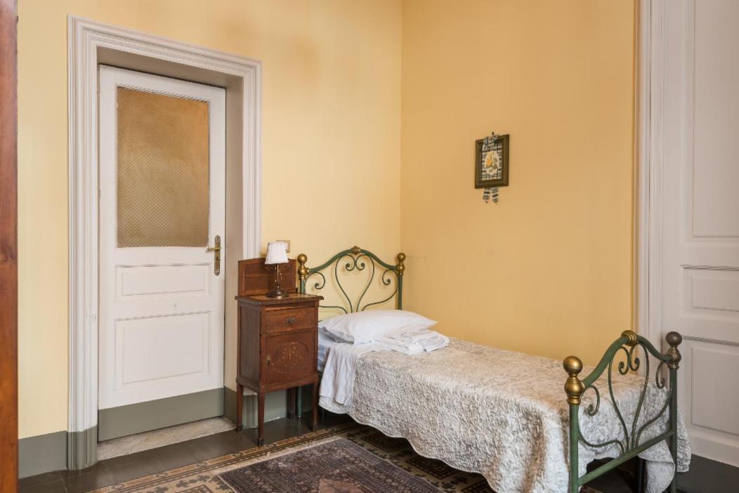 Palazzo Arcidiacono - Luxury Holidays Catania Bagian luar foto